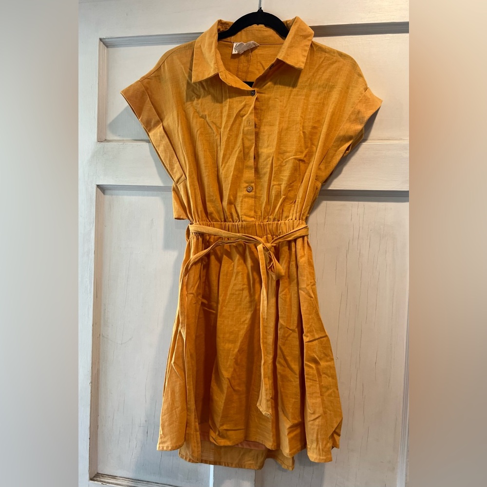 Love Riche Mustard Button-Up Top Yellow retro Swing Cut out (back) Dress - Small